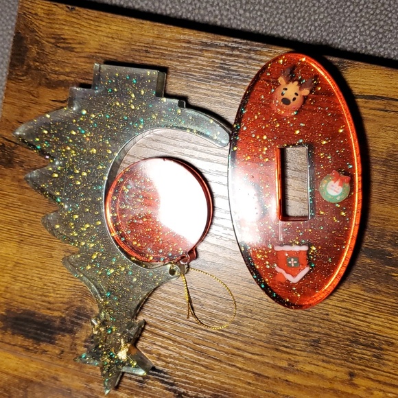 Epoxy Resin Christmas Tree Table Top Decoration - Picture 2 of 6